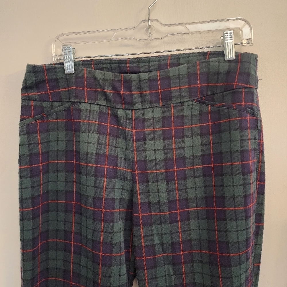 Croft & Barrow Plaid Pants Green Red Navy Christmas Holiday 10 - Picture 3 of 14